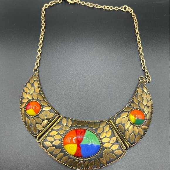 Jewelry - Gold Tone Multi Gem Necklace Statement